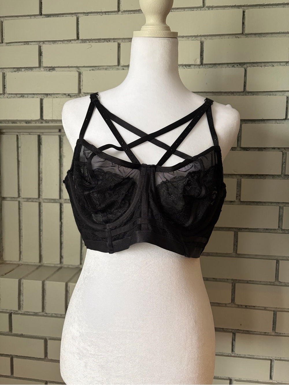 torrid Black Strappy Lace Longline Bra